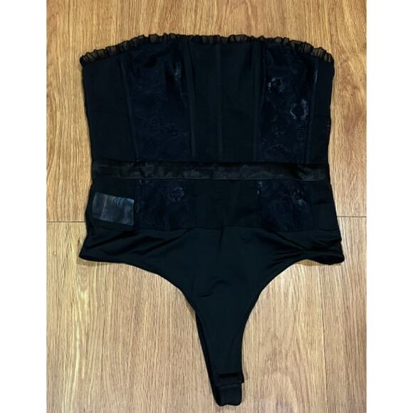 BCBGMAXAZRA Tops - Black Strapless Lace-Trim Bodysuit